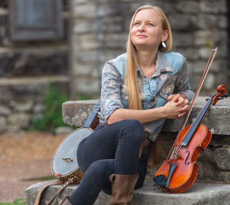 Hillary Klug – Station Inn